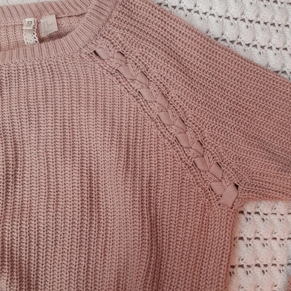 H&M Ribbon Knit Sweater - Picture 2 of 5